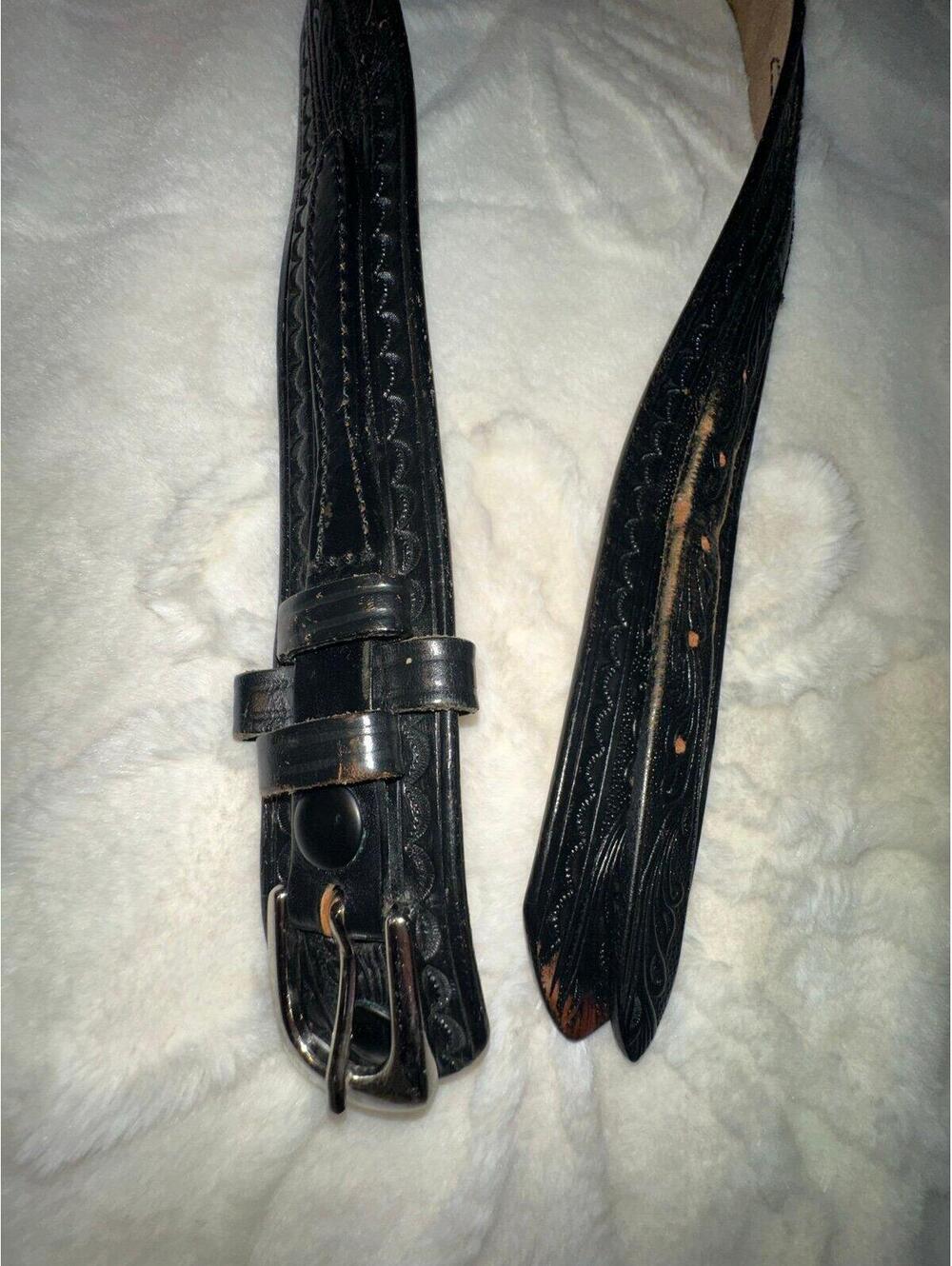 vintage DUTYMAN black HOLSTER BELT tooled leather size 31